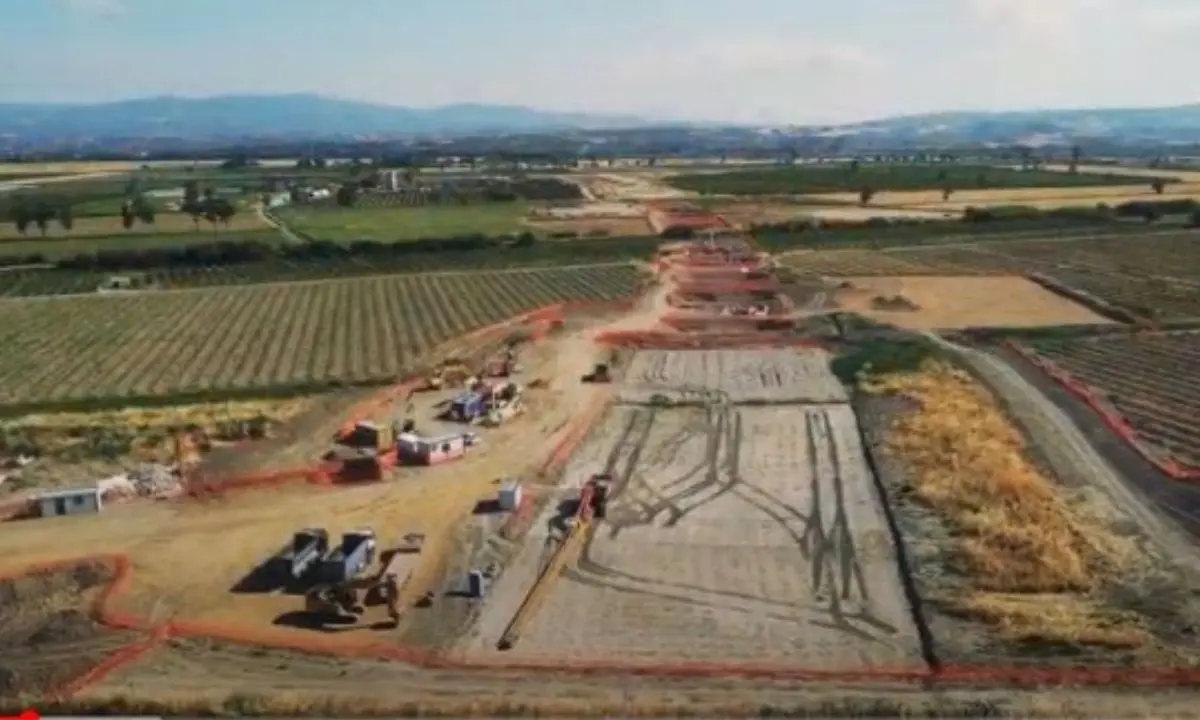 Ss 106 jonica, allarme per l'allontanamento dal cantiere di trenta lavoratori