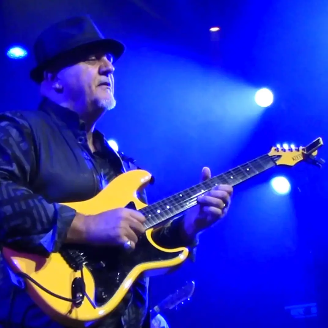 Musica, al Teatro Auditorium dell'Unical arriva Frank Gambale con la sua band