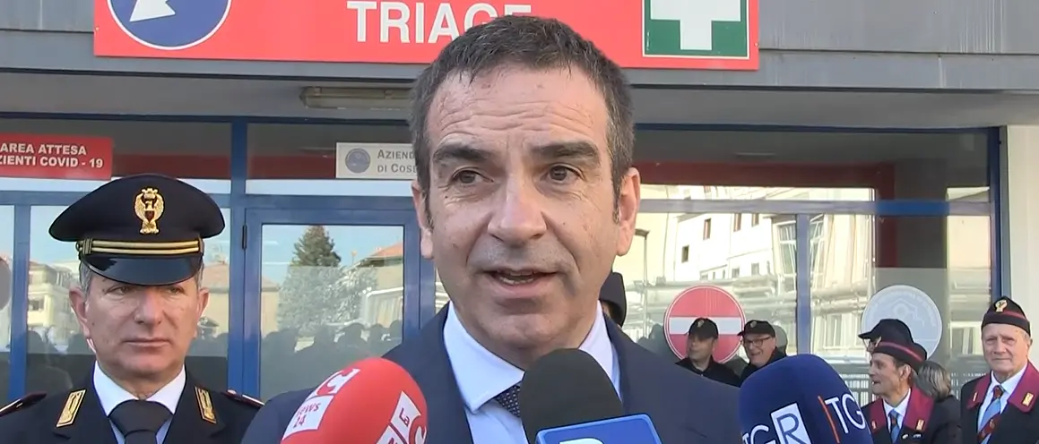 Cosenza, minacce a una bimba prima del prelievo, Occhiuto: «Se lo ha fatto, l'infermiere sia licenziato»