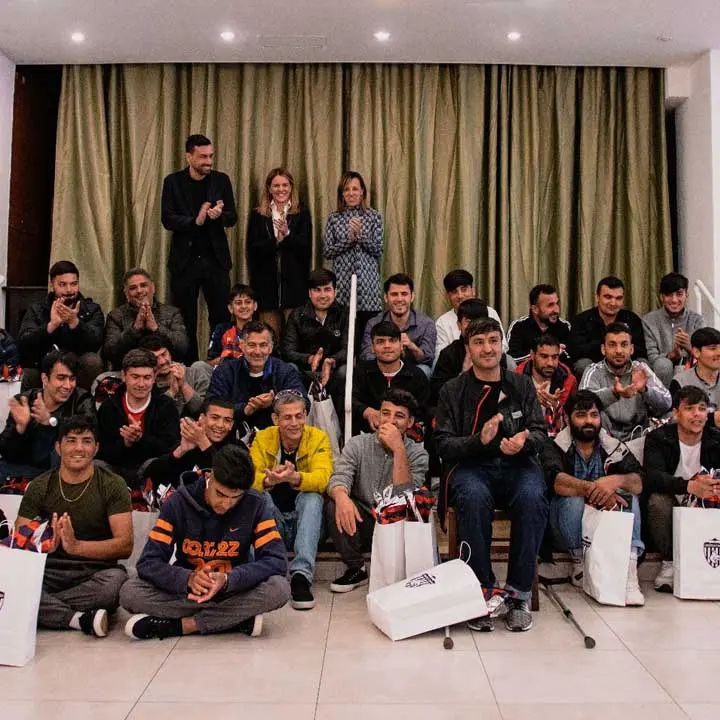 Cosenza, donato l'incasso del derby ai minori superstiti della tragedia di Cutro