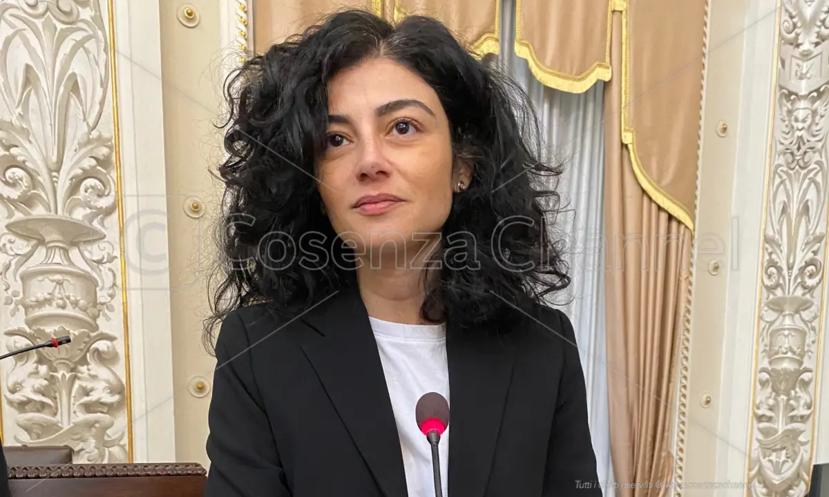 Incarnato, appello agli studenti fuori sede: «Tornate a casa a votare»