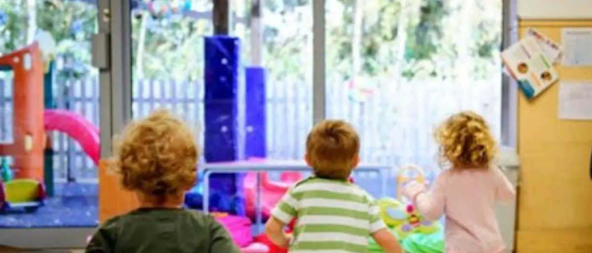 Niente asilo per un bimbo di Rende. La scuola non firma il nullaosta. La mamma: «Negato un diritto»