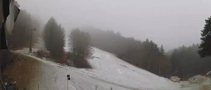 Sila, il generale inverno dà il colpo di coda: nevica sull'Altopiano