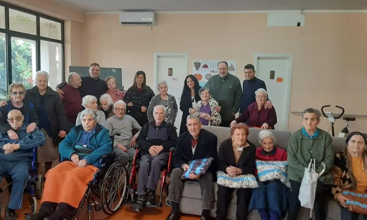 Rende, le consigliere De Rose e Provenzano in visita alla casa di riposo comunale