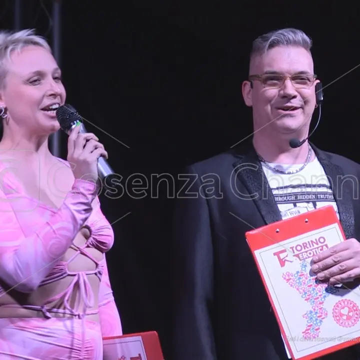 Fiera Erotica a Cosenza, boom di presenze per la tre giorni a luci rosse | VIDEO