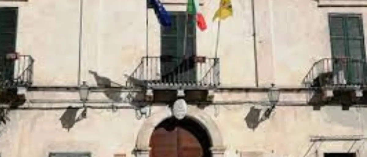 Cariati, assunzioni in Municipio nel mirino dell'opposizione