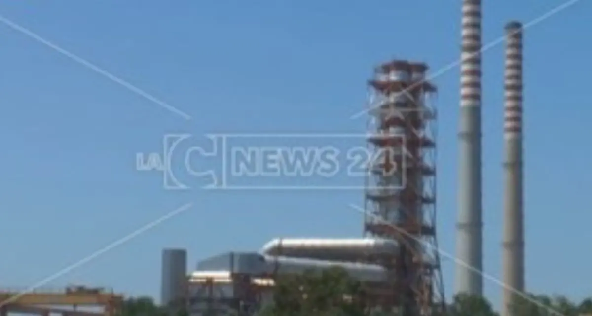 Centrale Enel, tutto immobile a Rossano