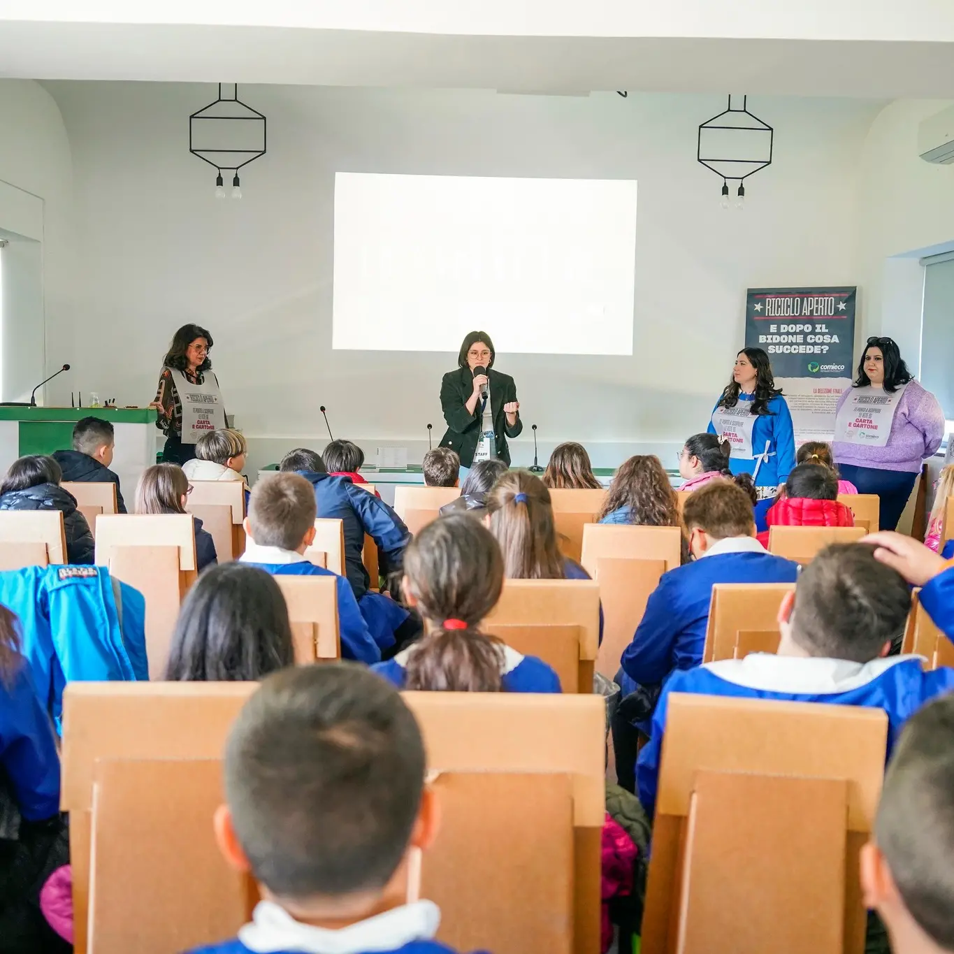 Corigliano Rossano, studenti alla scoperta dei meccanismi del ciclo dei rifiuti