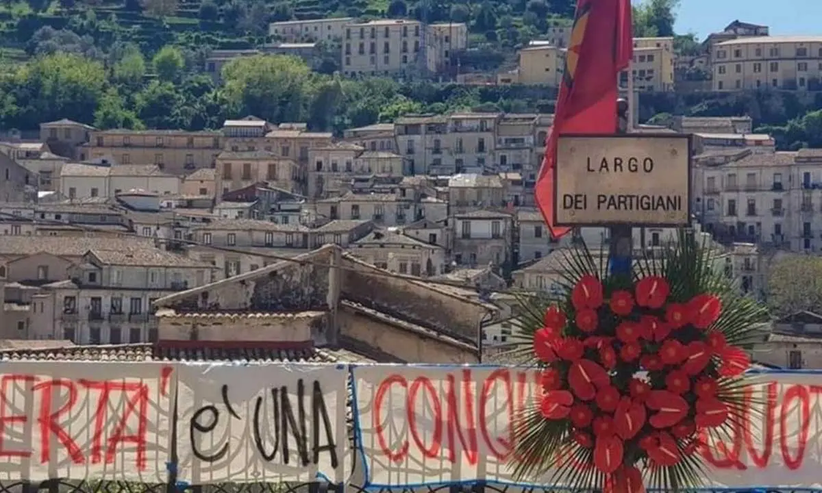 25 APRILE | Il preside dello Scorza scrive agli studenti: «Costituzione antifascista nello spirito»