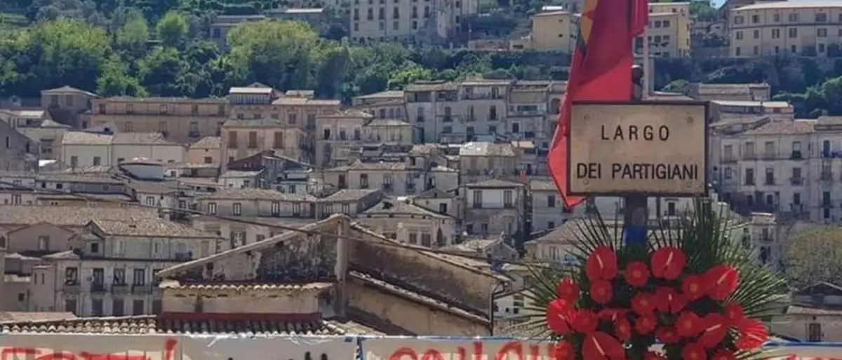 25 APRILE | Il preside dello Scorza scrive agli studenti: «Costituzione antifascista nello spirito»