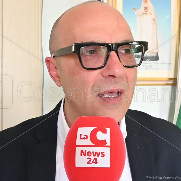 Acri, il Comune trasforma a tempo indeterminato i contratti di 20 unità
