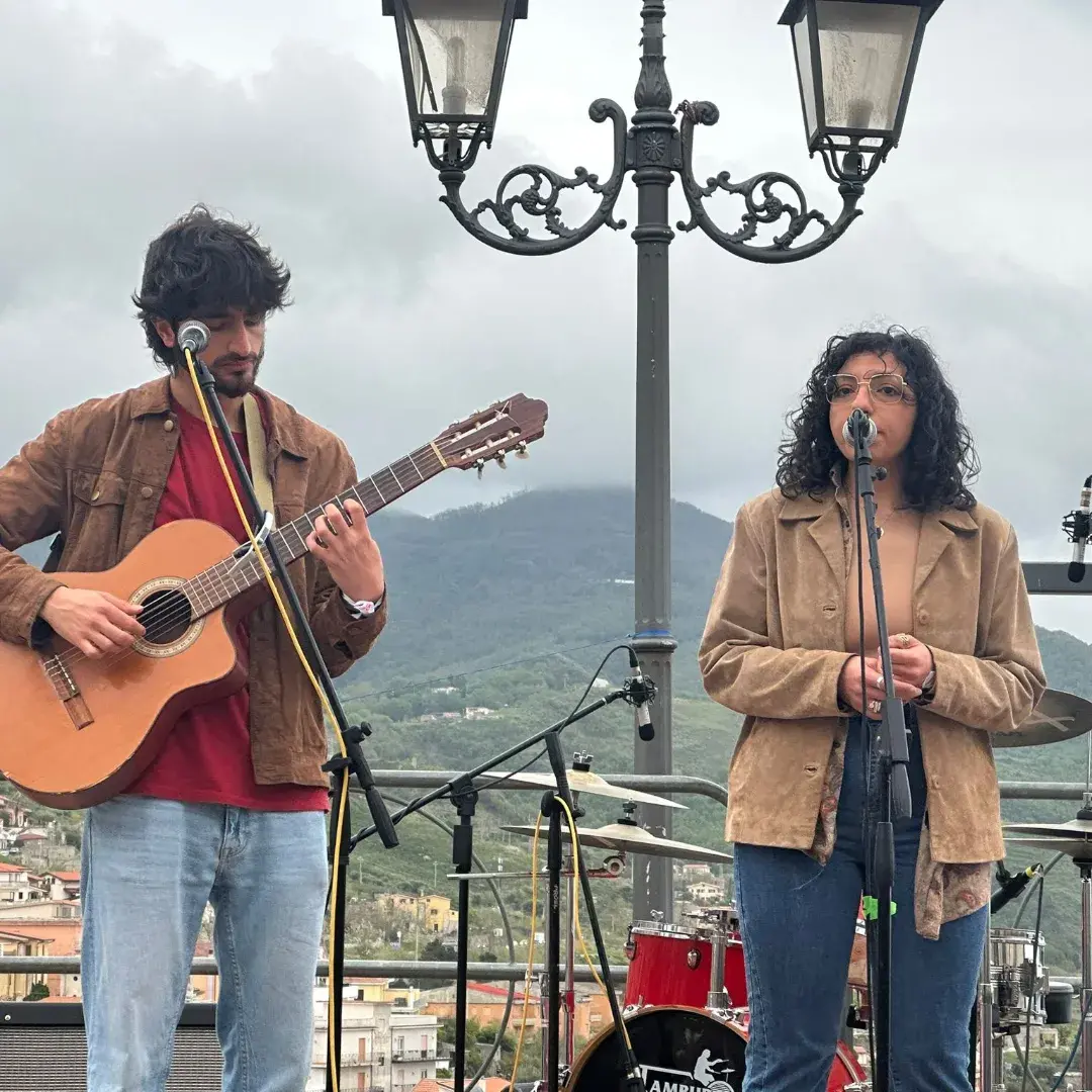 San Lucido, assaggio d'estate con la musica della \"Spring Session\"