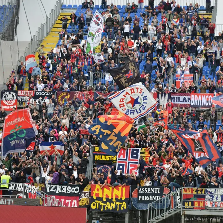 Ascoli-Cosenza, l'Osservatorio: «Sì alla tessera del tifoso»