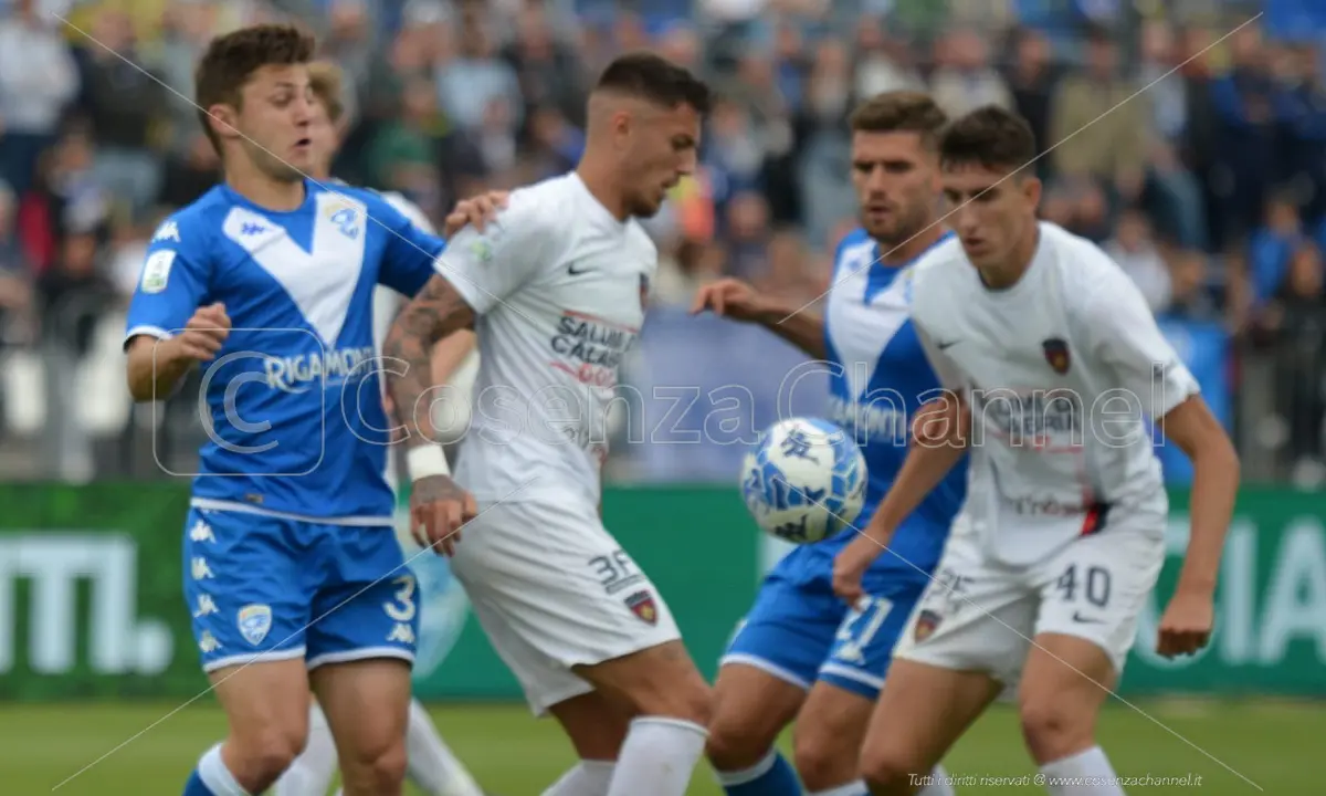 Cosenza-Brescia: i convocati per il playout di andata al Marulla