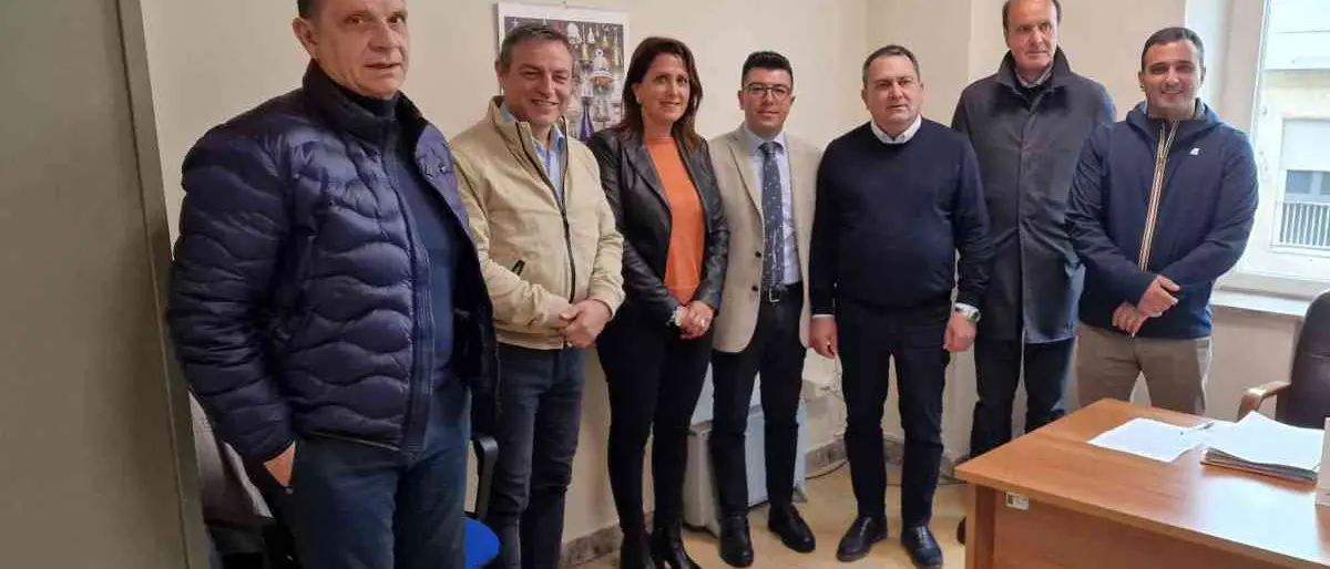 «Tassa sì, confronto no: il Comune di Cosenza fa orecchie da mercante»