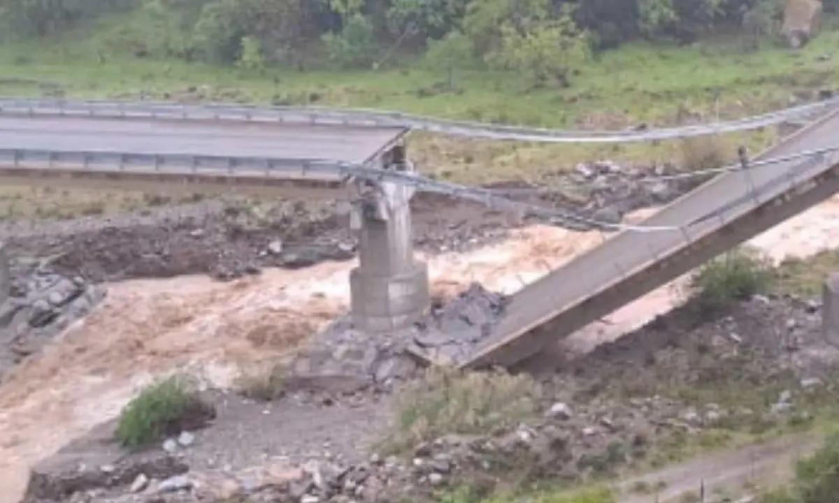 Ponte crollato a Longobucco, Mimmo Bevacqua (Pd) scrive a Matteo Salvini