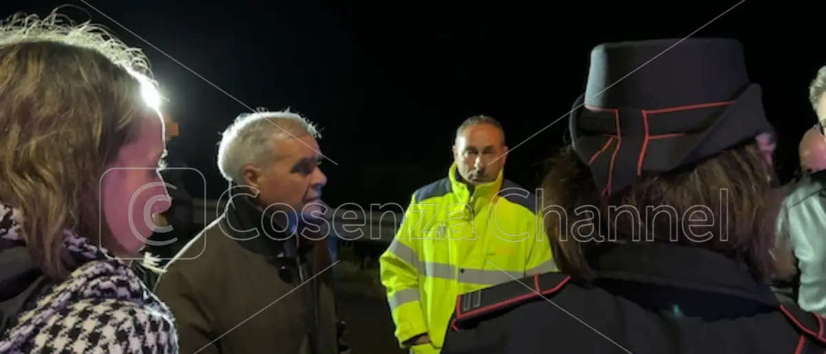 Longobucco, il sindaco Pirillo va in Procura: «Comune isolato dopo il crollo, è avvilente»
