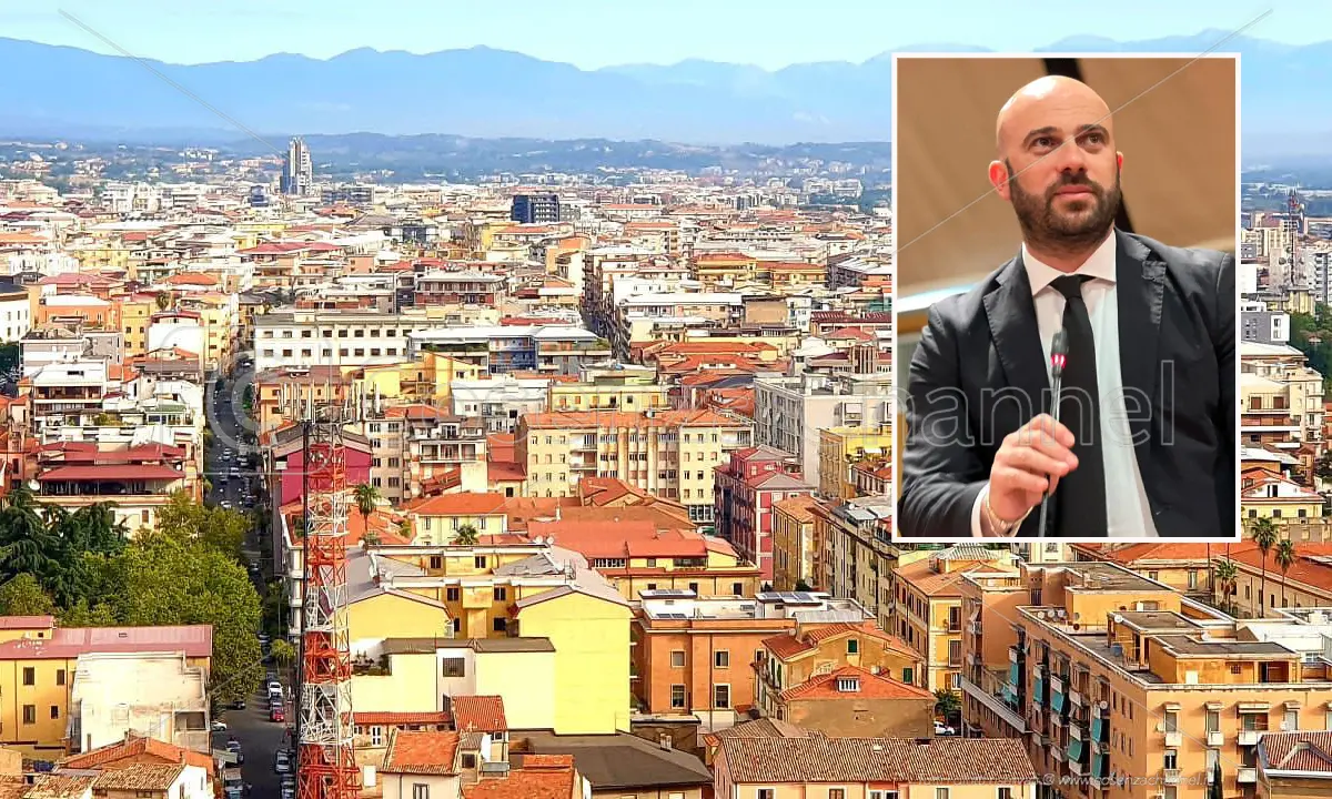 Caputo: «Mazzuca si faccia aiutare. De Salazar non è incompatibile ad Azienda Zero»