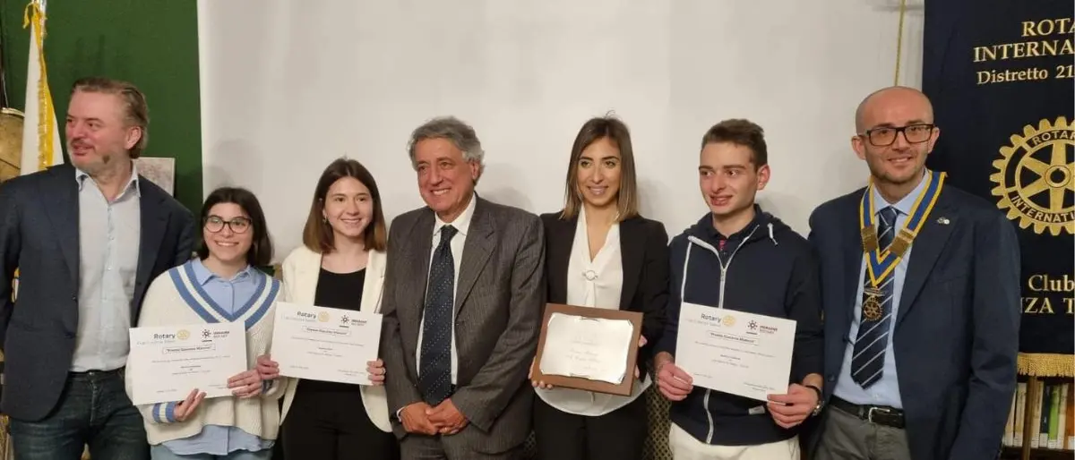 Il “Premio Giacomo Mancini” del Rotary Club Cosenza Telesio ai giovani impegnati nel campo della ricerca scientifica