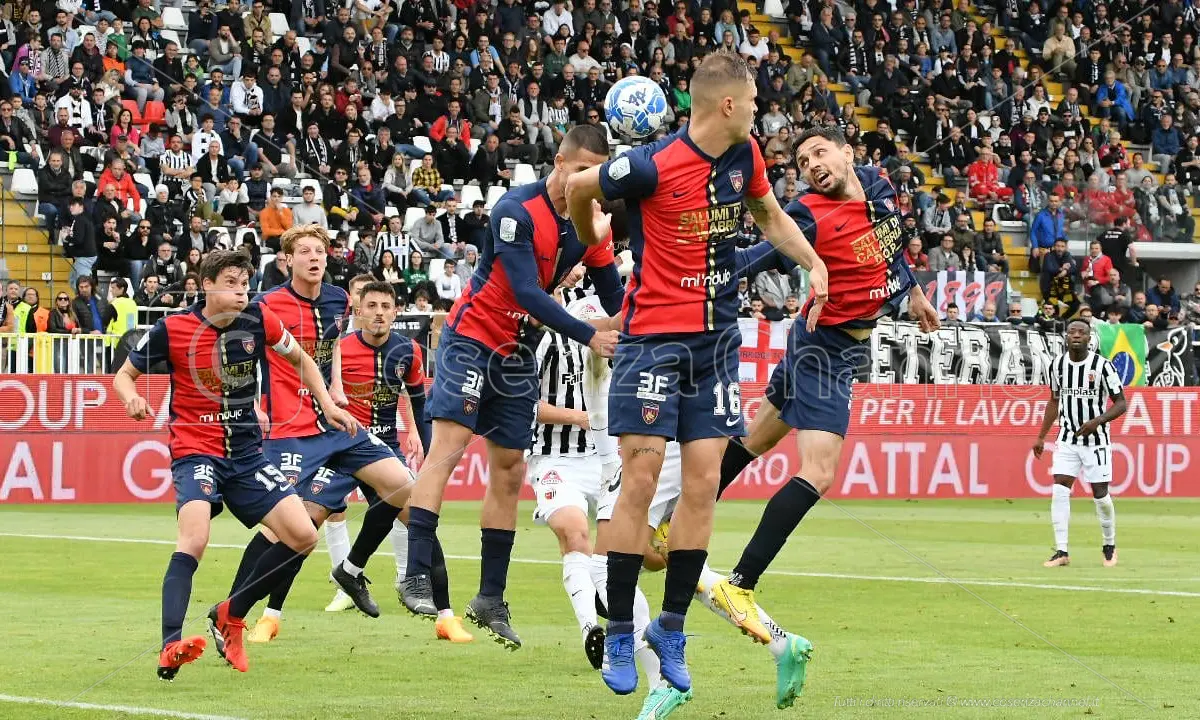 Cosenza, illusione D'Orazio. L'1-1 dell'Ascoli avvicina i playout