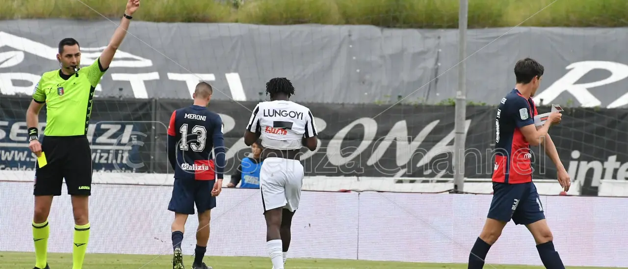 Cosenza, due calciatori assenti nel match contro il Cagliari di venerdì