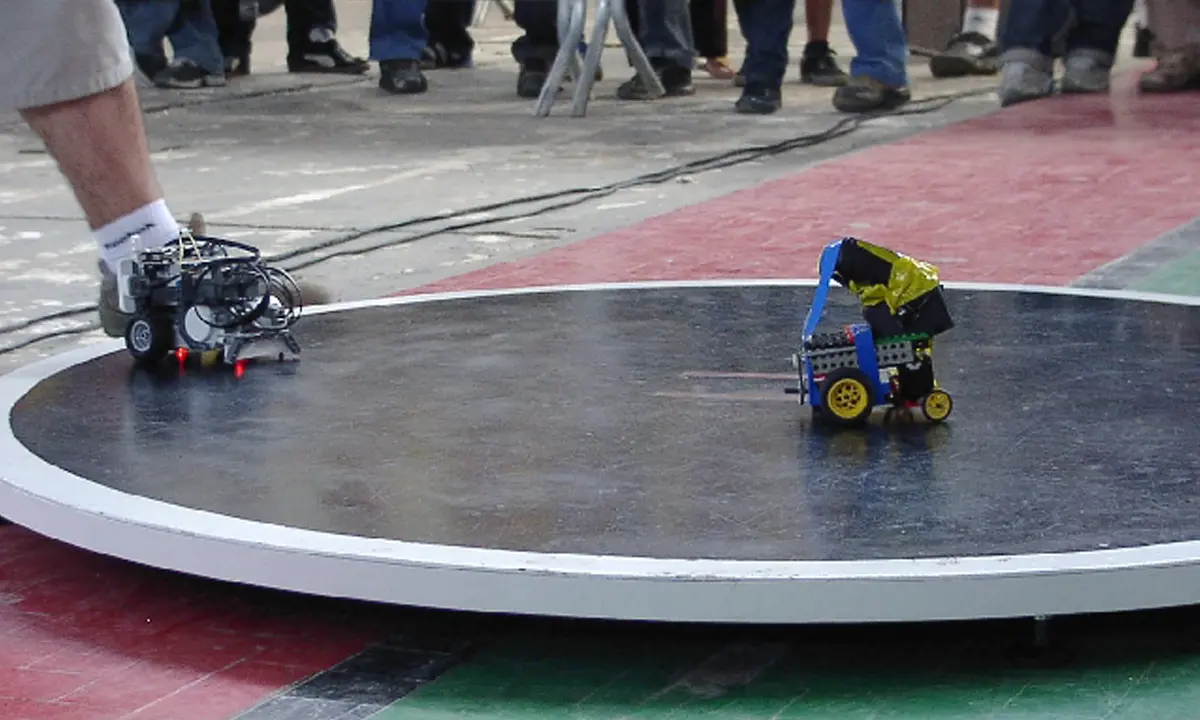 RobotSumo, il 30 maggio all'Unical la competizione tra robot autonomi