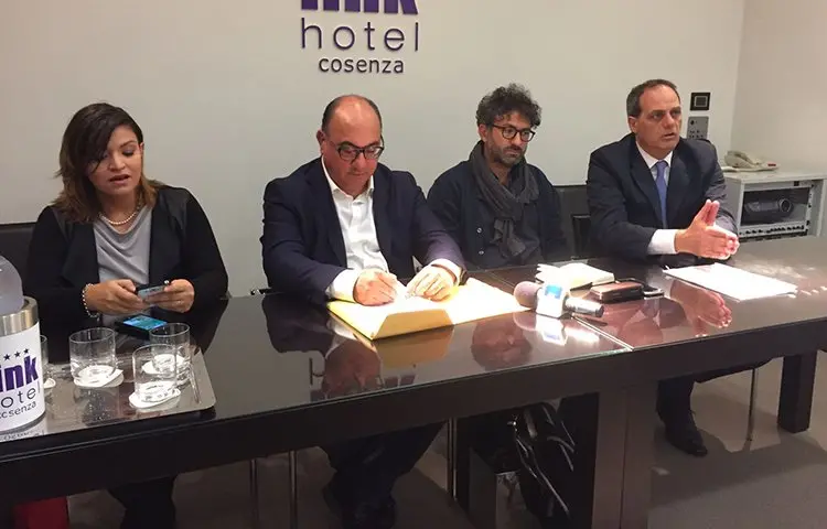 Guccione: \"Far luce su irregolarità amministrative al Comune di Cosenza\"