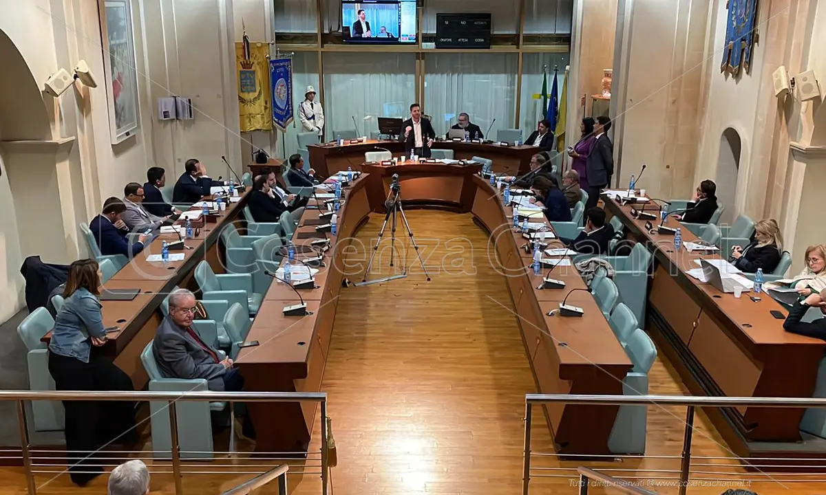 Assunzioni a Corigliano-Rossano, Fratelli d’Italia attacca Stasi in Consiglio\n