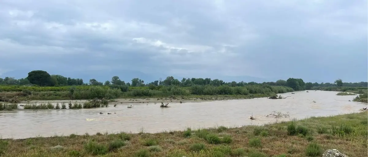 Maltempo sullo Ionio, a Corigliano Rossano esonda il Coscile (ma senza danni)