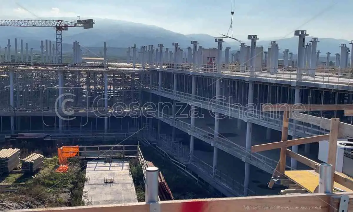 Ospedale della Sibaritide, cabina di regia in Prefettura: cronoprogramma confermato