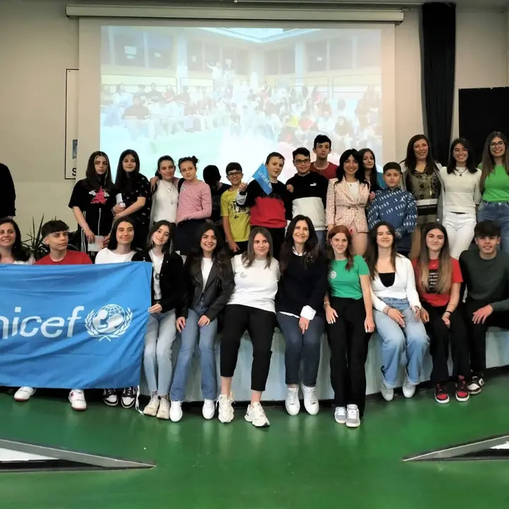 Rende, gli studenti del Pitagora omaggiano la Costituzione con racconti e lavori inediti