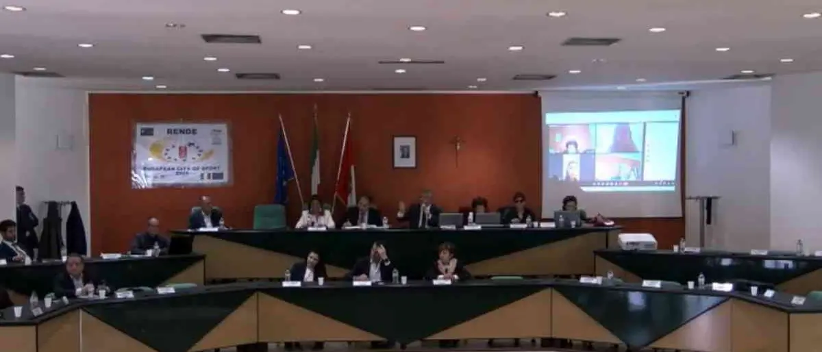 Via Rossini, il centrodestra attacca: «Pedonalizzazione improvvisata e dannosa, servono soluzioni condivise»