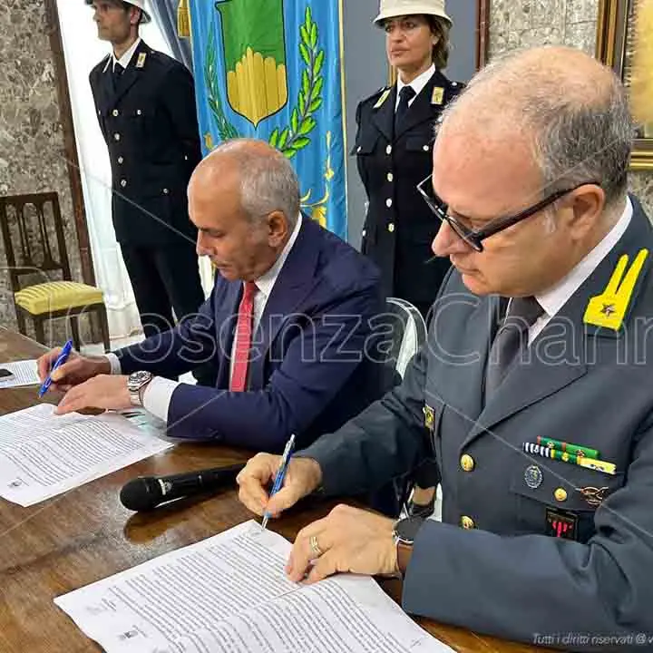 Pnrr, firmato un protocollo anti-frodi tra Comune di Cosenza e Guardia di Finanza