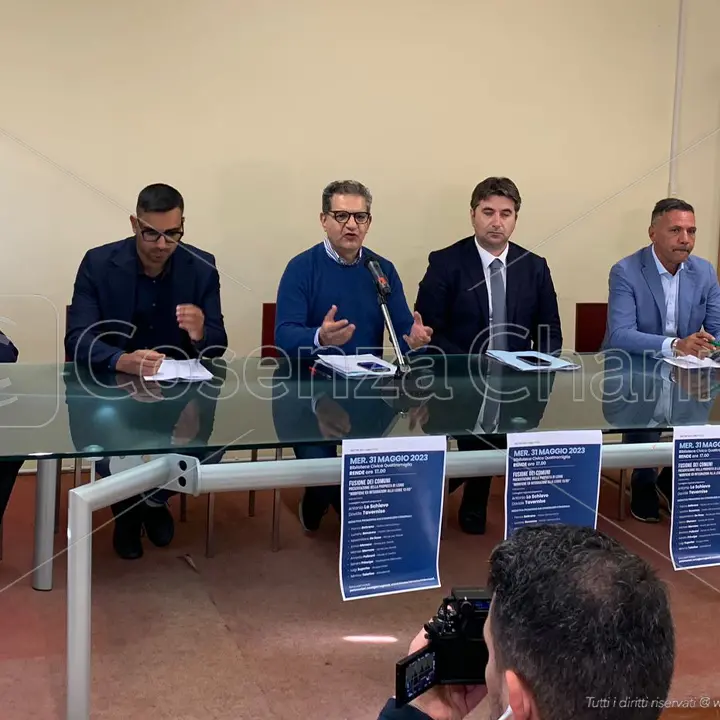 Città unica, il centrosinistra: «La fretta è tutta di Occhiuto. Vuole il fratello sindaco della grande Cosenza»