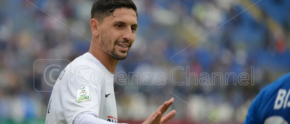 Il pagellone del Cosenza, difensori: D'Orazio, Martino e Meroni spiccano