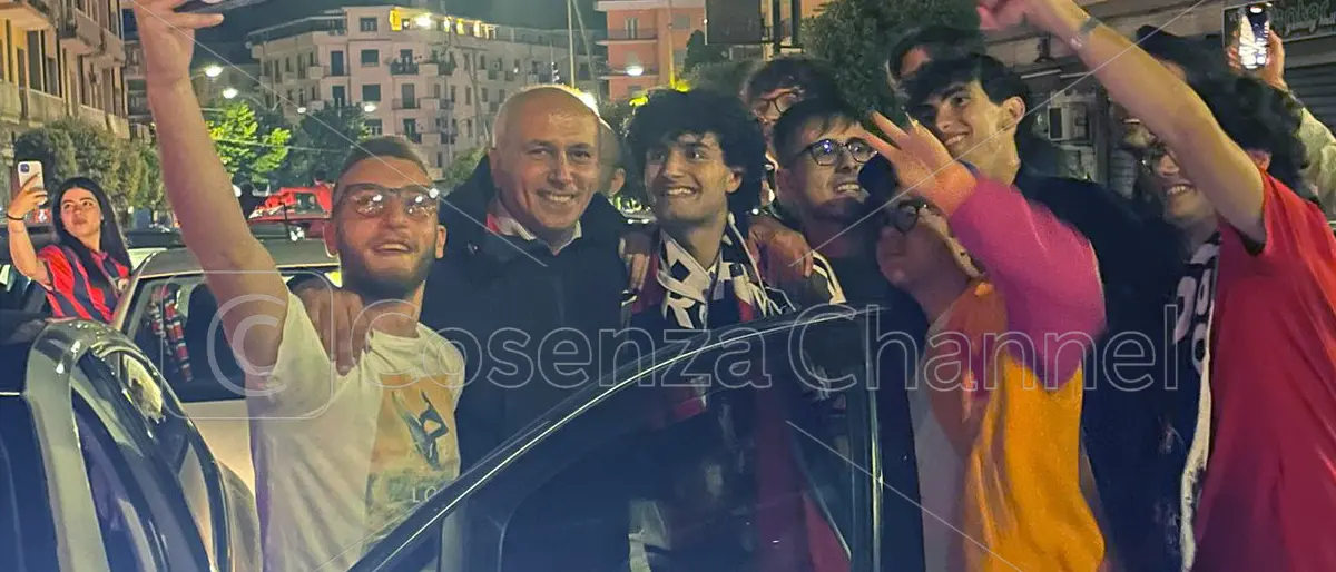 Cosenza, il sindaco di Brescia chiama Caruso: «Vicinanza e solidarietà per quanto accaduto»