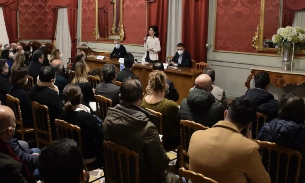 Fusione, La Cosenza che vuoi: «Giusta la questione democratica, ma è un'opportunità»