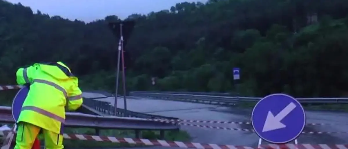 Viadotto crollato Longobucco, la popolazione esasperata: «Siamo stati abbandonati»