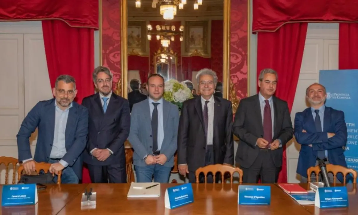 «Entro il 2026 tutta la Calabria sarà digitalizzata come il Nord Italia»