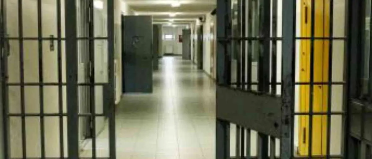 Al di là delle passerelle. La pena non può più essere mera segregazione