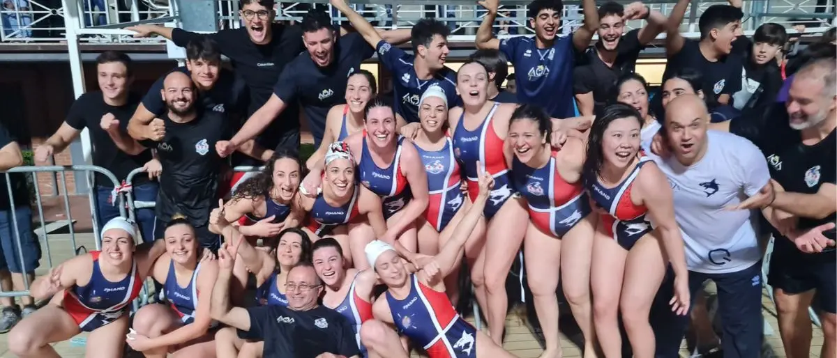 Cosenza Pallanuoto femminile in Serie A1, festa in piscina con mille tifosi