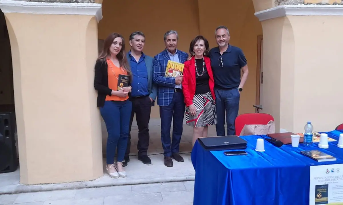 San Lucido, primo appuntamento della rassegna estiva \"Libri tra le Stelle\"