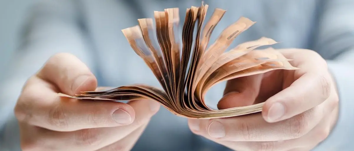 Cosenza, quegli \"omissis\" nel clan degli italiani non solo per gli \"stipendi\"