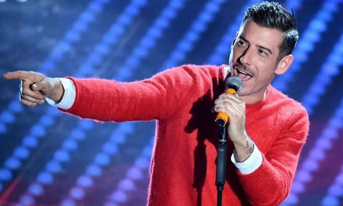 Ci vuole un fiore, il tour estivo di Francesco Gabbani fa tappa a Luzzi
