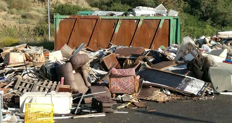 Discariche di Cassano e Castrovillari: la Regione finanzia la chiusura