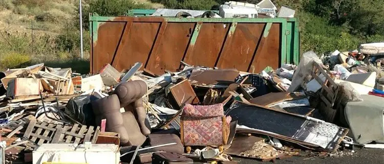 Discariche di Cassano e Castrovillari: la Regione finanzia la chiusura