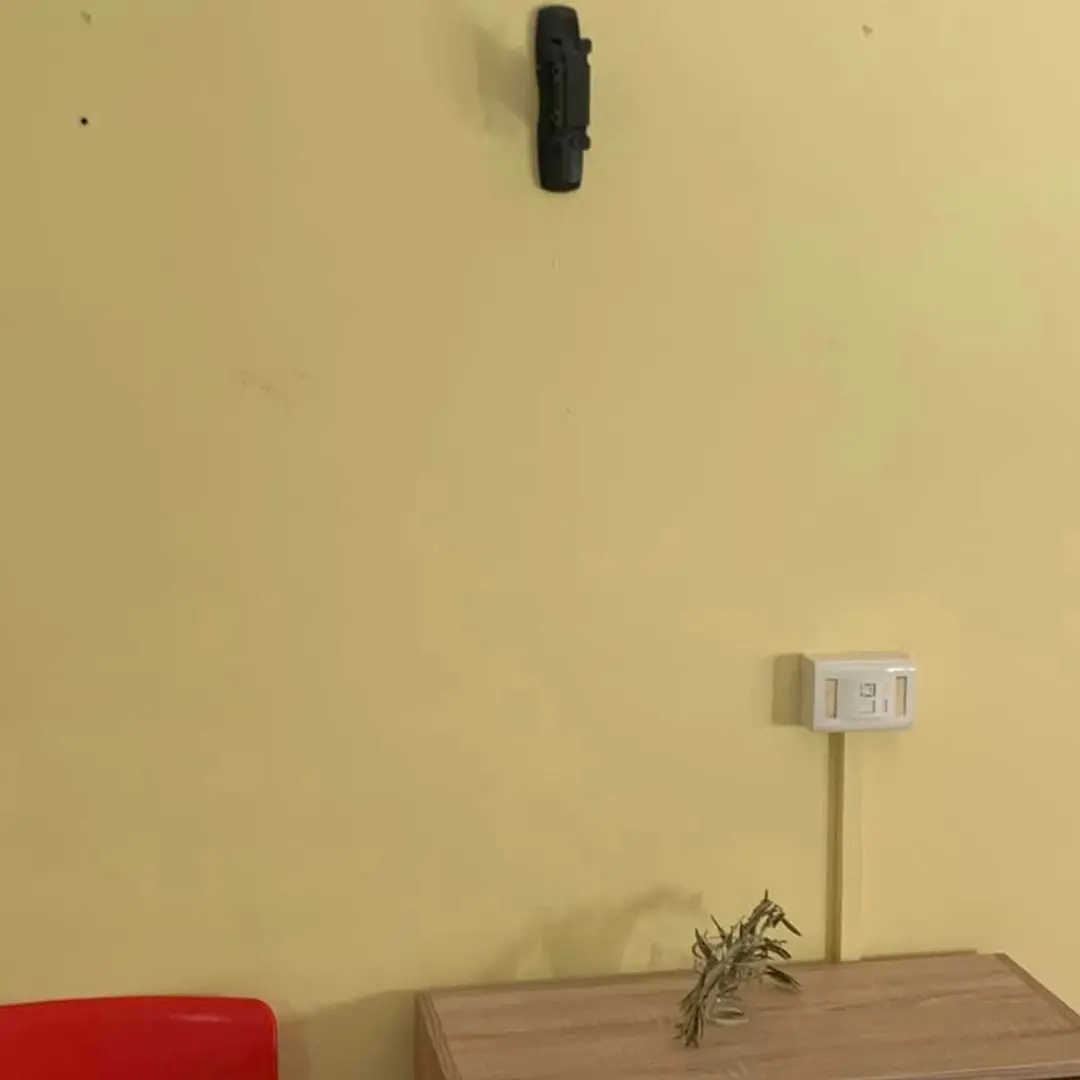 Balordi rubano il televisore del centro trasfusionale dell'Annunziata