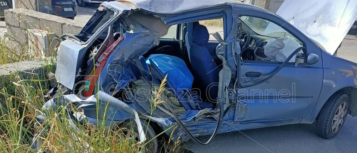 Scontro auto-moto a Zumpano, un ferito grave
