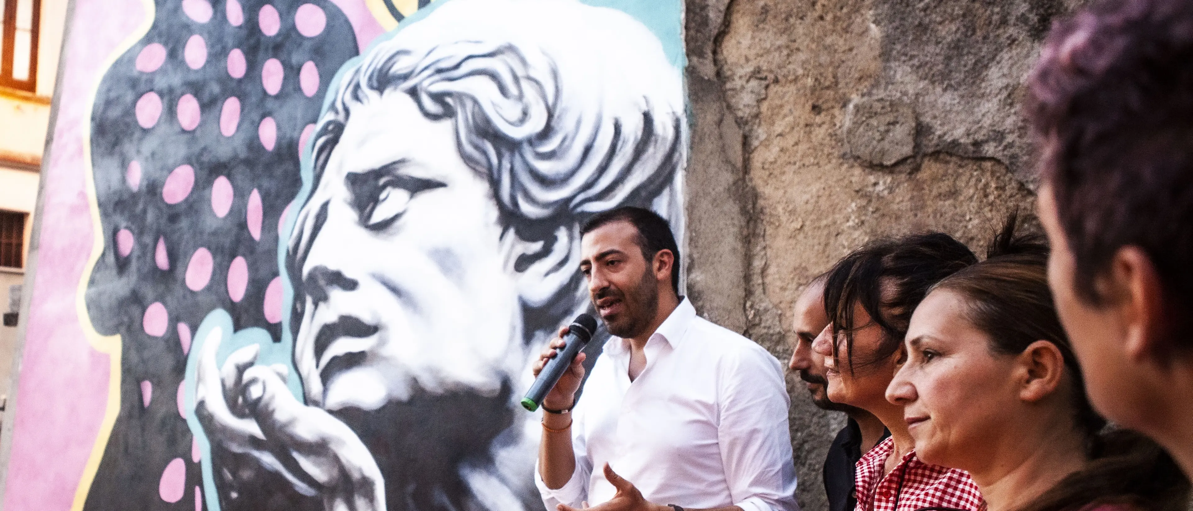 L'Aprigliano erotica di Duonno Pantu, inizio con i fiocchi per il festival più piccante dell’anno | FOTO