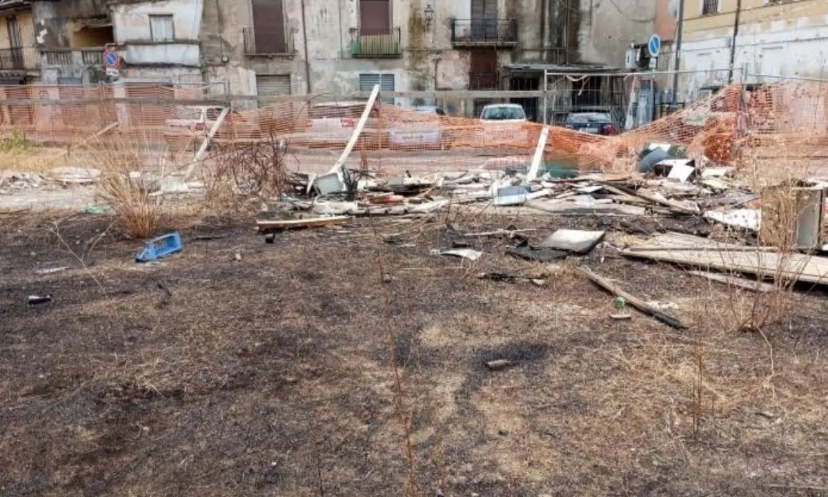 «Centro storico, le rovine dell'hotel Jolly sono il segnale della resa»